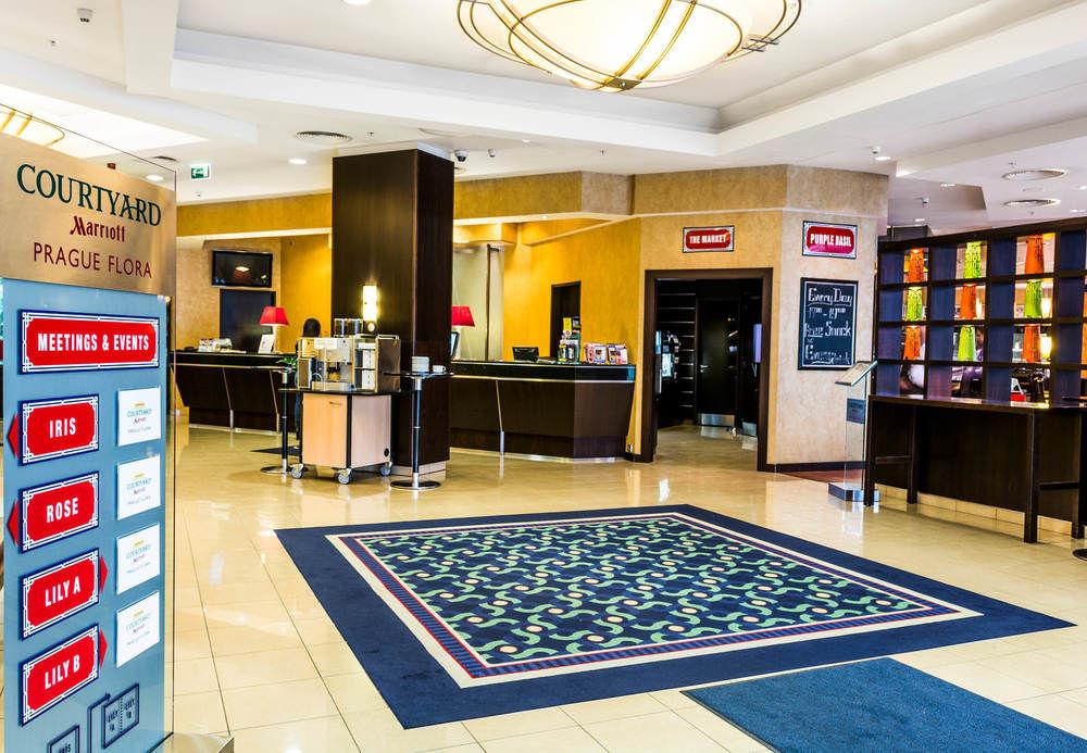 Courtyard By Marriott Prague City Exterior foto