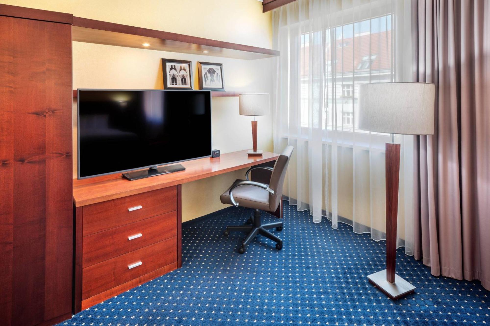 Courtyard By Marriott Prague City Exterior foto