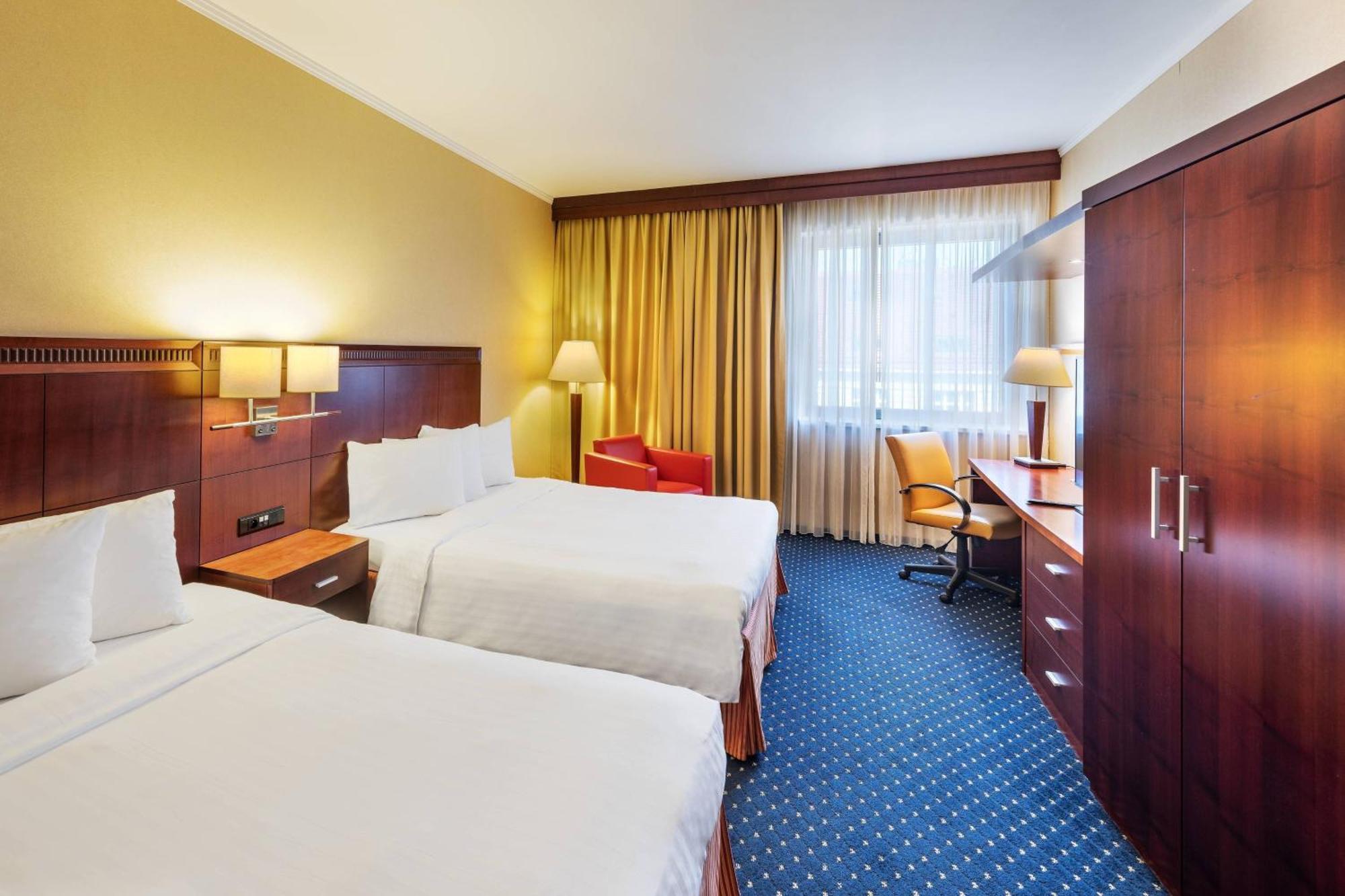 Courtyard By Marriott Prague City Exterior foto